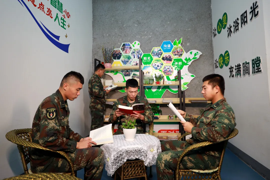 �����ĳ���ڵ��µ��������ܱ�פѵ���£�������λ���ٱ�����ѹ����