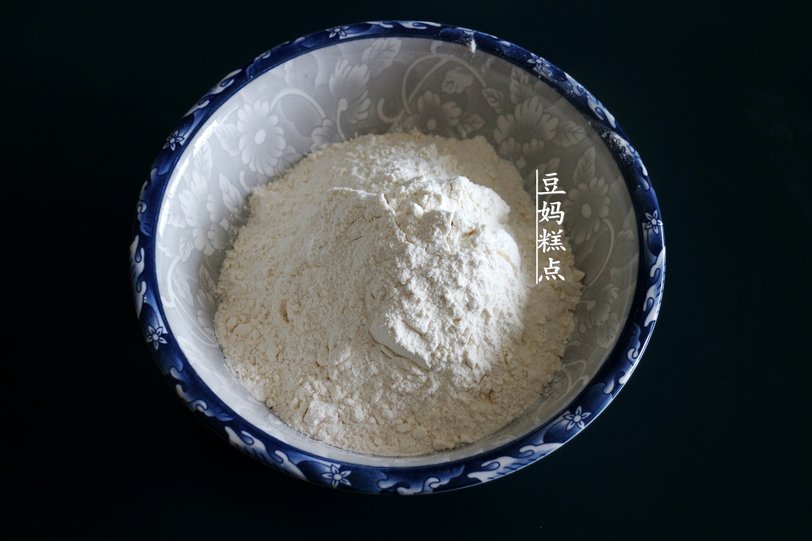 春天的韭菜，一定要這樣吃一回，軟糯多汁，太香了