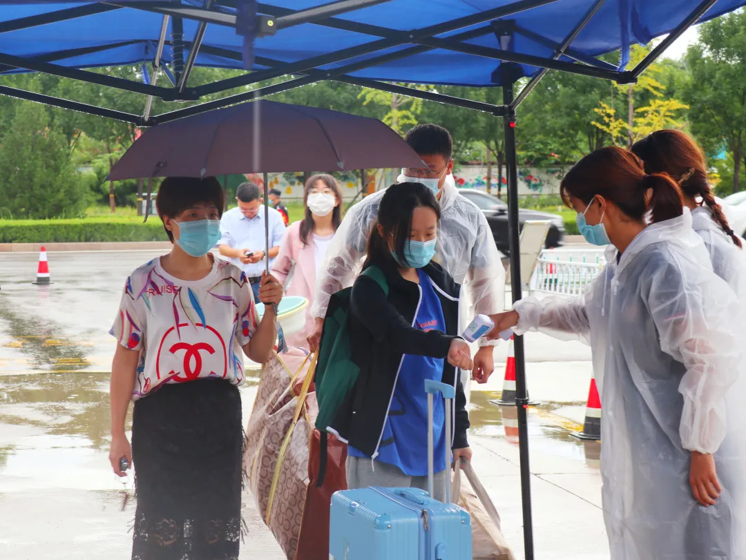 成长新起点 追梦少年人 | 潍坊恒德实验学校2021级高一新生报到侧记