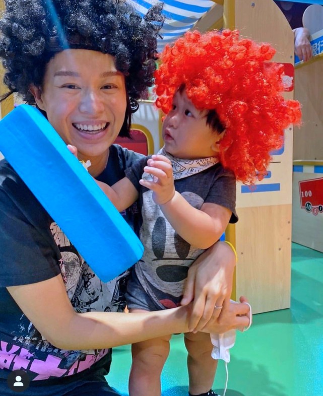 胡杏儿谈婚姻之道，自曝或会原谅丈夫出轨，已有计划生第三胎