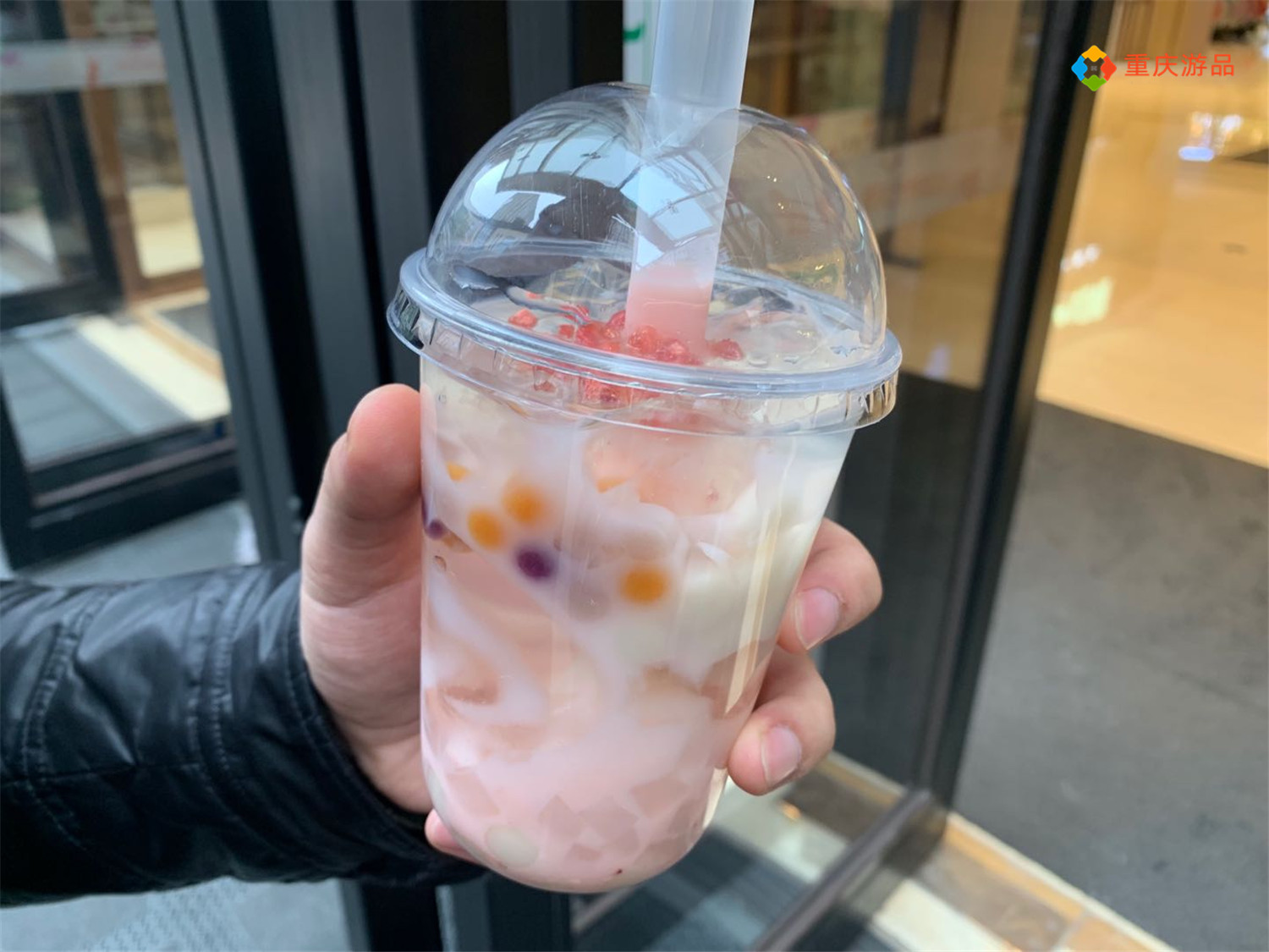 在重庆轨道站内开店需要多少钱？签3年合同，单店租金最高超20万