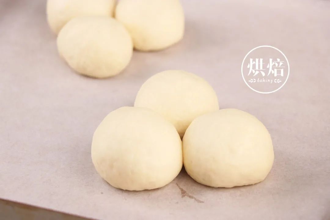 土豆加入面包 快速揉出手套膜 面包放三天都不老化 神奇