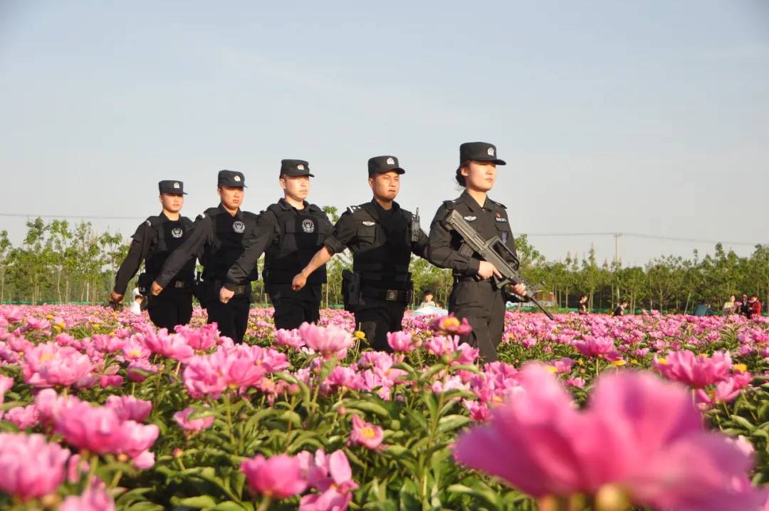 出门见警!看亳州特警的“五一时光”