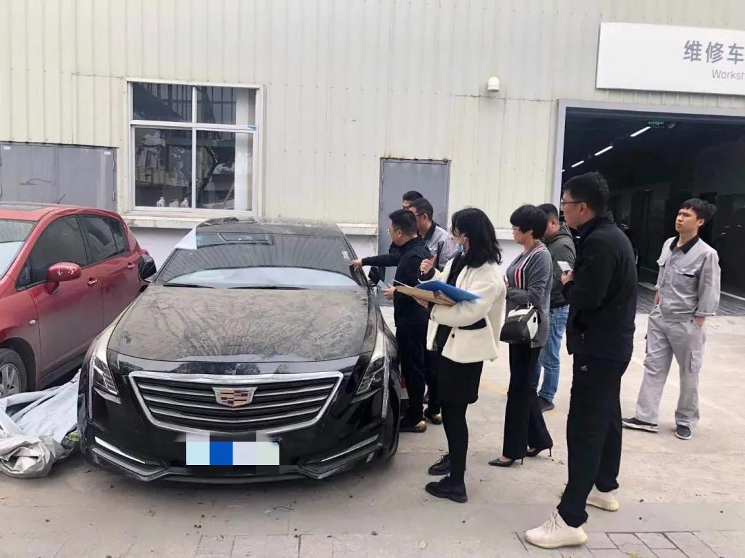 高空坠物砸坏违停车，车损怎么赔？ 第2张