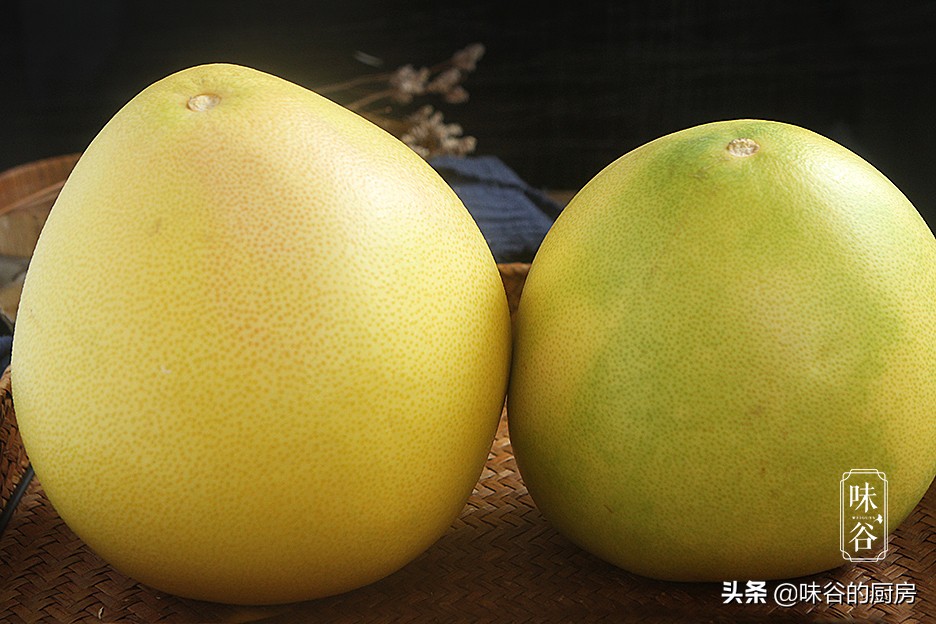 买柚子记住这4点，买再多都不会挑错，柚子香甜汁水多，太实用了