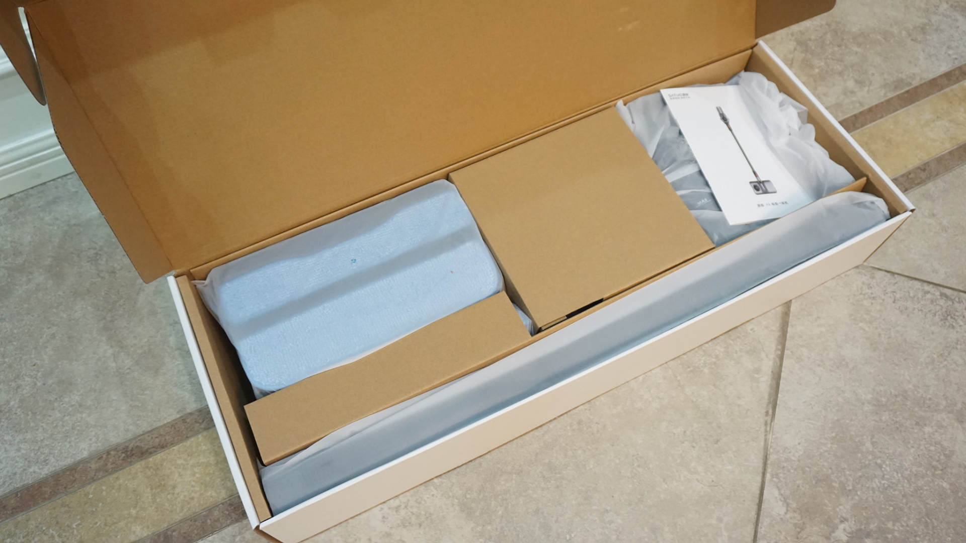 地面清洁的革命，设计比戴森更优秀，国货新品吸拖一体更高效