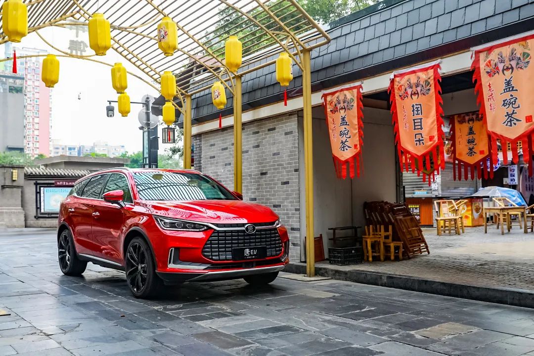 比亚迪唐EV：续航里程和动力一样也不能少