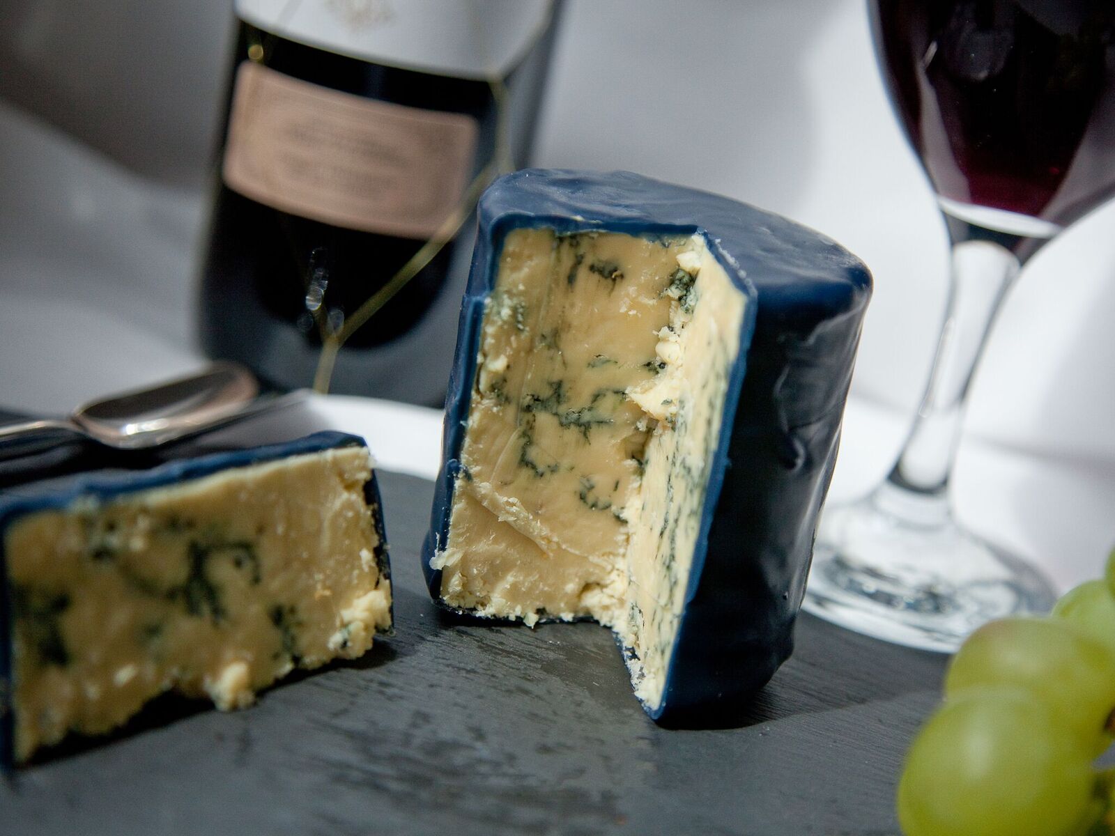 Blue Cheese 蓝纹奶酪：味觉、口感和嗅觉的盛宴-腾龙公司-BGF0099-手机版