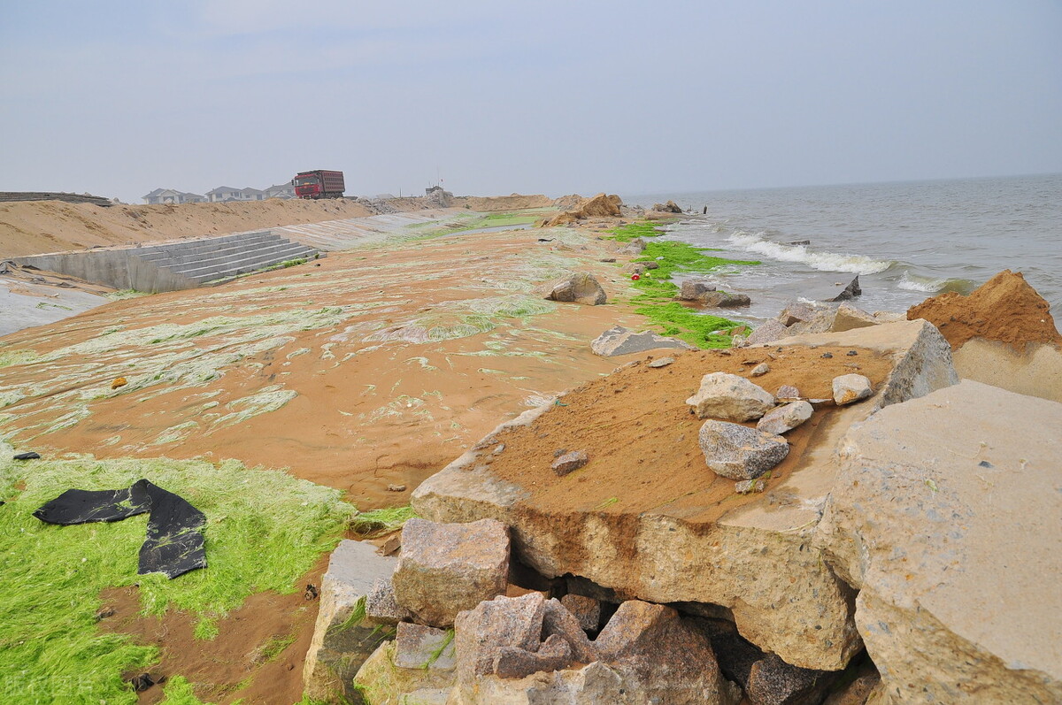 头条上最容易创作，收益也比较高的方法