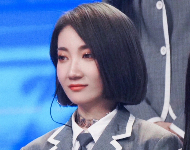 青你2落选后乃万建工作室，金子涵参加综艺，她