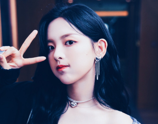 Perfect summer: Yang Chao takes care of gold contain mood more, a Yunga jumps square dance swings flying shoe