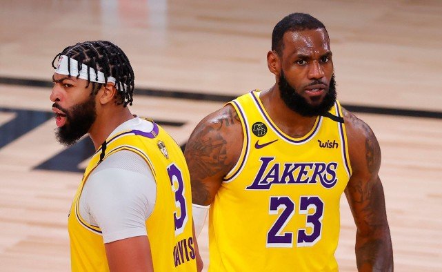 大勝18分迎開門紅！湖人四大數據爆發，詹眉合砍59分，籃板數更是吊打熱火！-黑特籃球-NBA新聞影音圖片分享社區