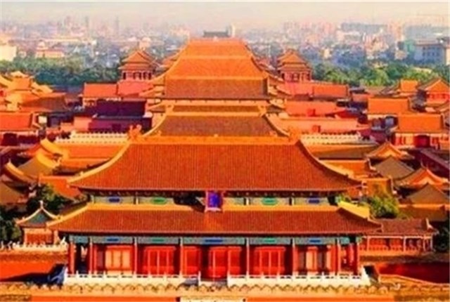 文物局出1万收800万文物，老人拿去拍卖，文物局批准故宫：1980万