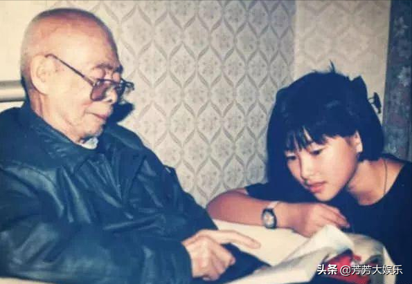 甩顶级富二代，拿下“黑道太子”，朱珠凭什么这么牛？