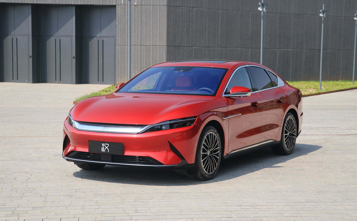 大降2万！比亚迪汉新增入门车型，跟风特斯拉还是碰撞后遗症？