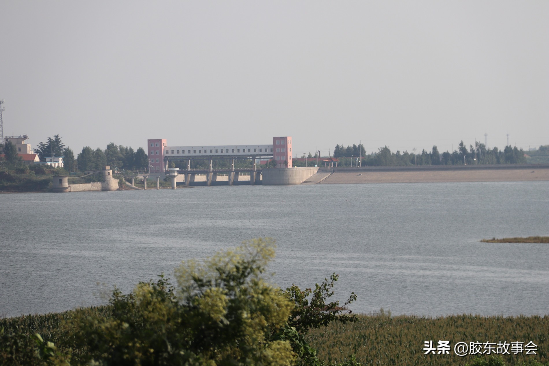 走进莱西市南墅镇北泊村,北墅水库北边的村落