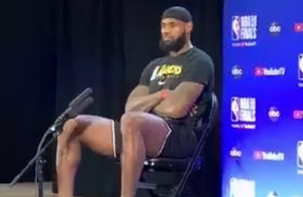 一切責任都源於我！8次失誤平個人冠軍賽記錄，詹姆斯賽後把鍋全背了！-黑特籃球-NBA新聞影音圖片分享社區