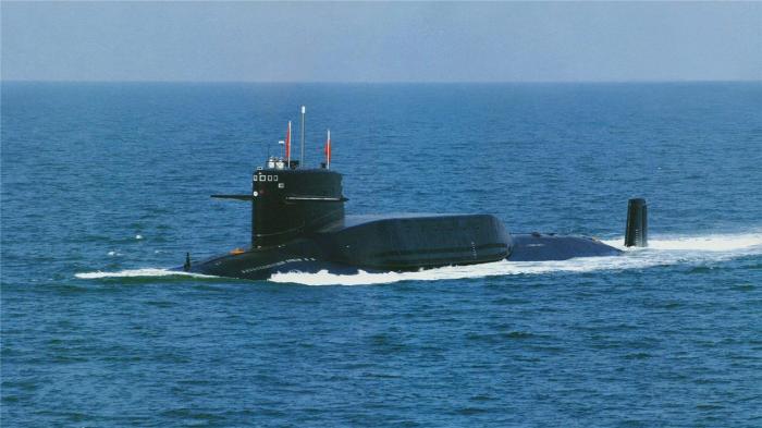 2艘美舰船在南海行动频繁，大批海洋生物异常死