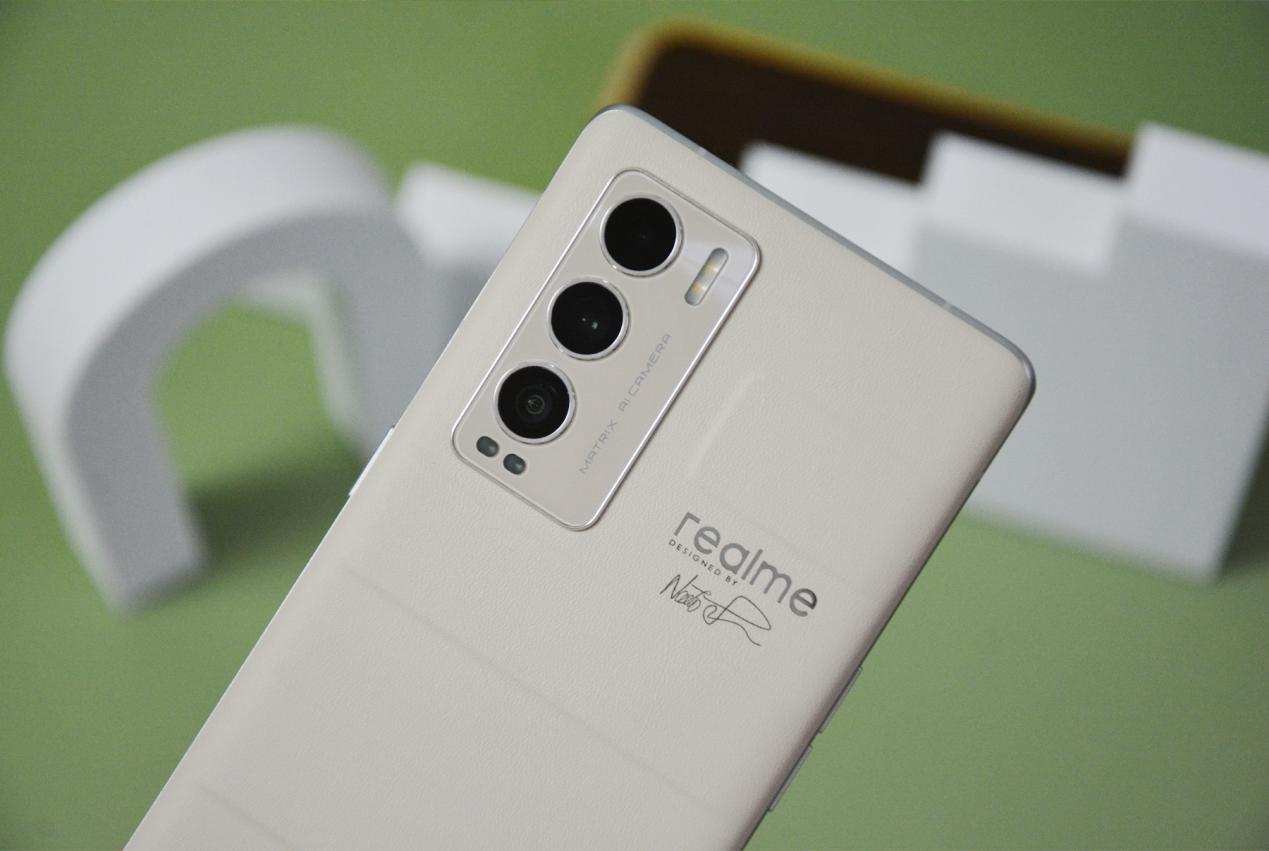 三千价位“巅峰之作”，realme 真我GT 大师探索版深度评测