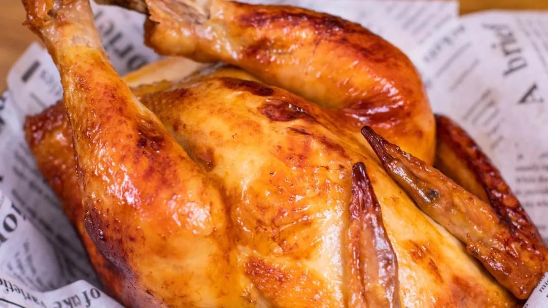 别出去排队了！巨香巨好吃的烤鸡在家就能做，超有圣诞内味儿