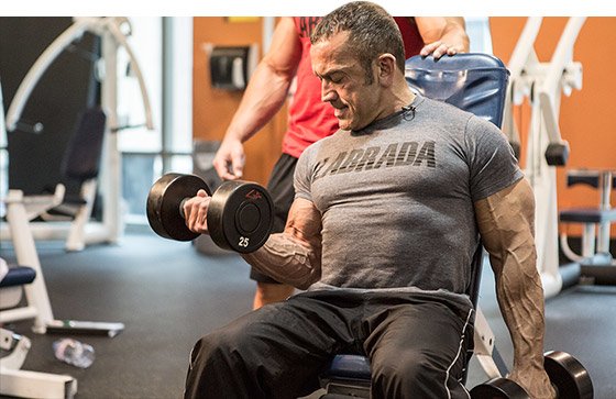 “巨人杀手”李拉布拉达：健美黄金时代的传奇，奥赛的无冕之王