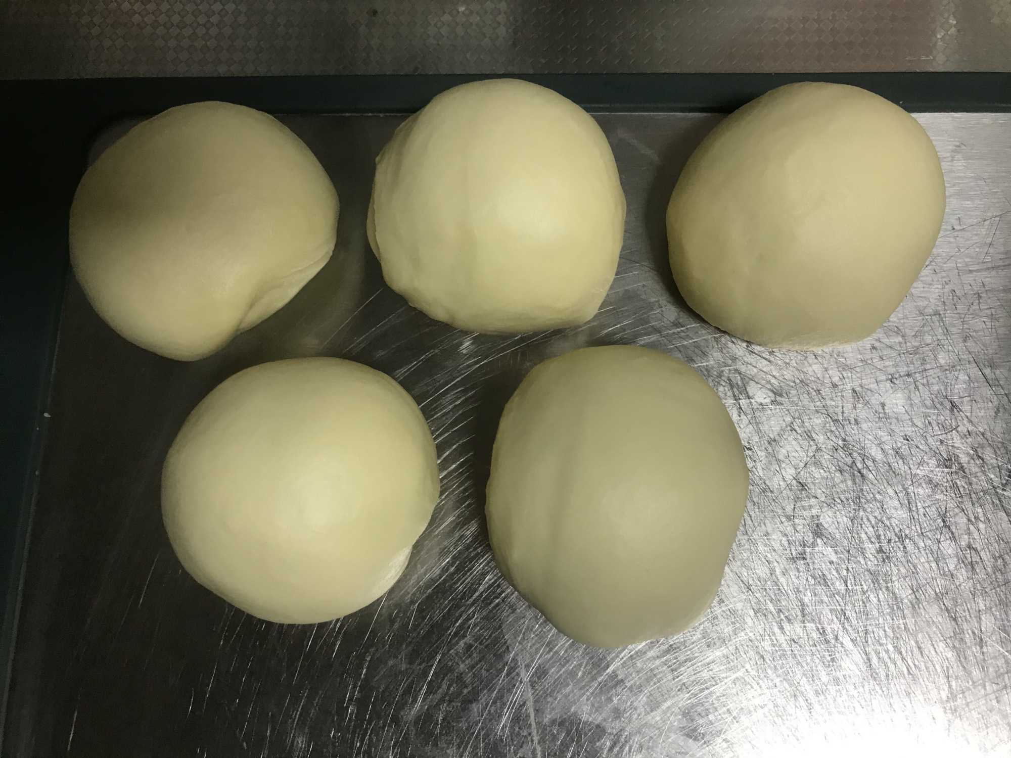 這才是麵粉解饞的做法，加上它，營養豐富，鬆軟香甜，多吃身體棒