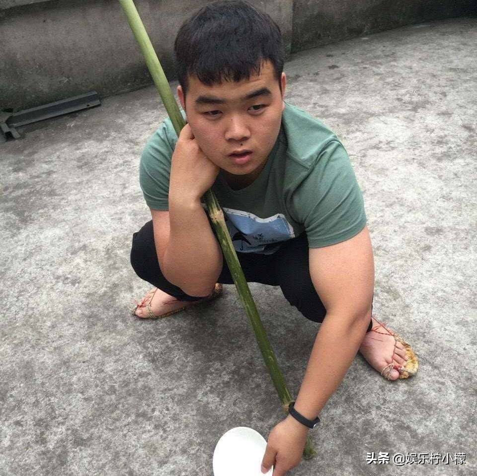德云社岳云鹏教徒有方，两个徒弟迅速走红，郭德纲都未必能这么神