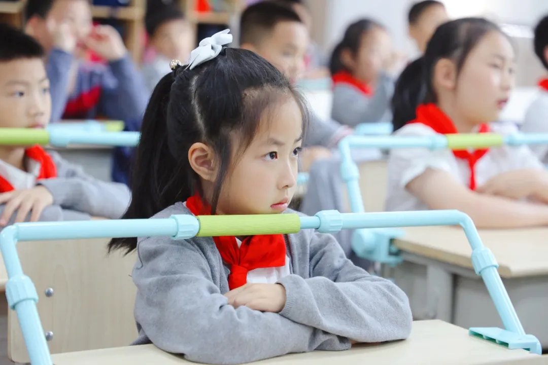 「家长课堂」——华中附小家长进课堂之爱护眼睛远离近视活动