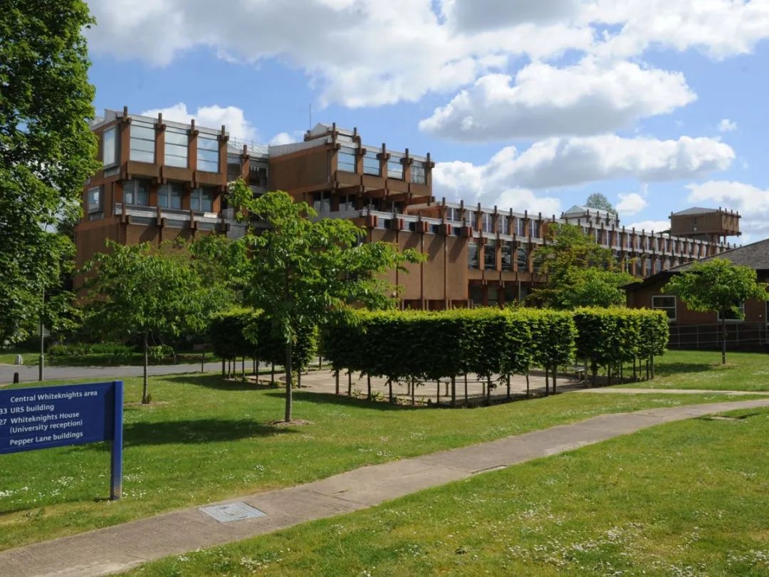 被国内学生严重低估的几所英国学校，留英比例多体验佳，真香