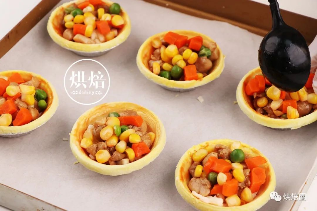 我用蛋撻皮做披薩快手簡單10分鐘搞定