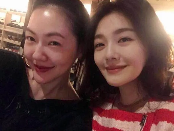 大S单方面宣布离婚,对自己狠的女人,出手果然不一般