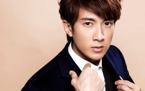 吴尊晒青涩合影悼念黄鸿升，曾合作偶像剧《东方茱丽叶》