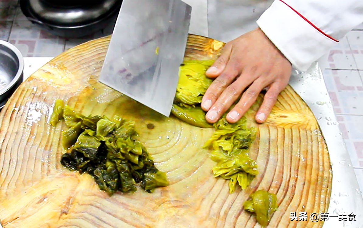 图片[8]-厨师长分享地道酸菜鱼 汤汁鲜香又开胃 鱼片嫩白又不腥-起舞食谱网