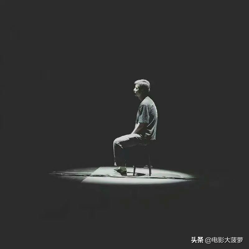 金世佳浑噩13年，就是在等这个“人渣”的出现