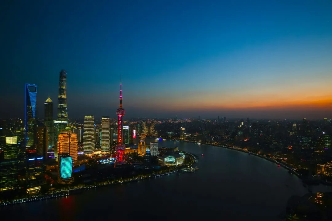 汇丰中国与上海石油天然气交易中心探讨全方位深度合作