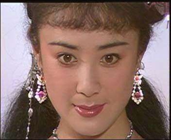 “最美妲己”傅艺伟：25岁爆红后息影经商败光家