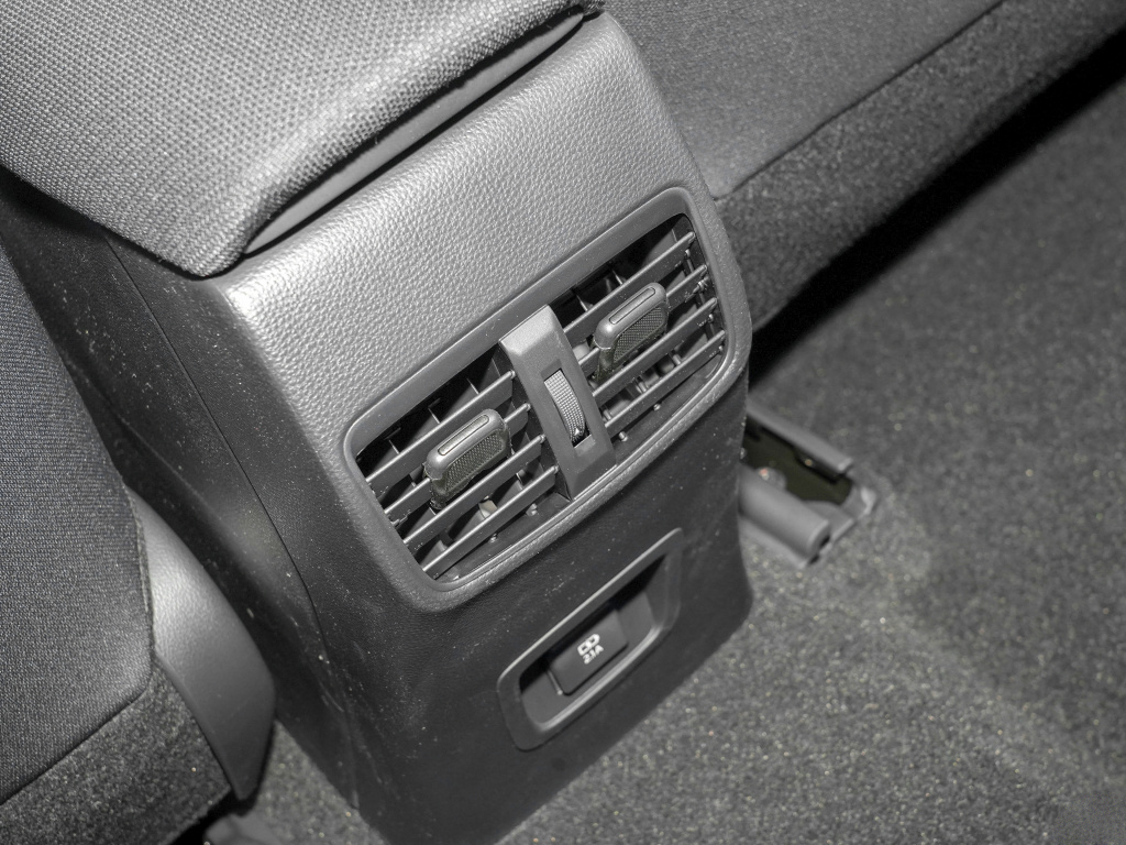 谁说三缸机是硬伤 雷凌表示不服