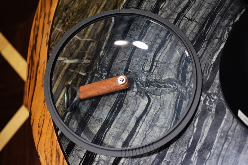 复刻千年传承的铁器 三禾窒氮轻铁锅