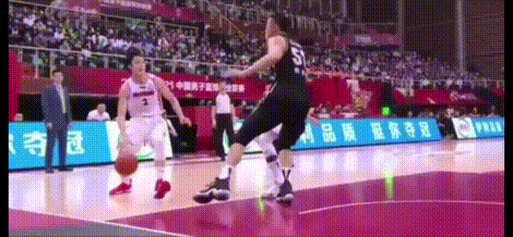 CBA球星之阳光少年胡明轩——跨越大半个中国的追梦之路