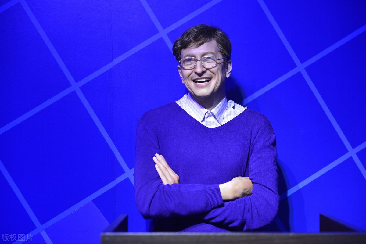 清華大學公佈決定，比爾蓋茨的話逐步應驗，華為還等得起嗎？