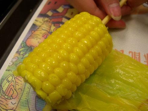 Don’t steam the tender corn. The chef teaches you a new method. It is sweet and crispy, and 5 corns are not enough at a time.