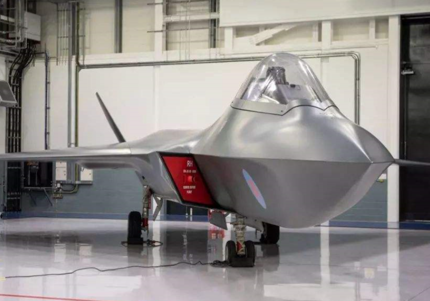 全球首款六代机启动研制，性能将远超F35，美国