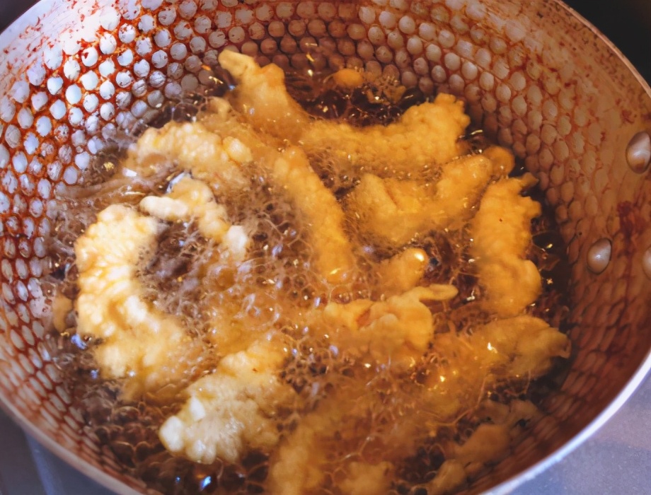 图片[5]-炸小酥肉的做法步骤图 外酥脆里鲜嫩-起舞食谱网