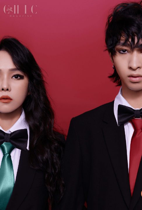 53岁伊能静与19岁儿子合体拍广告，母子穿亲子装同框像姐弟