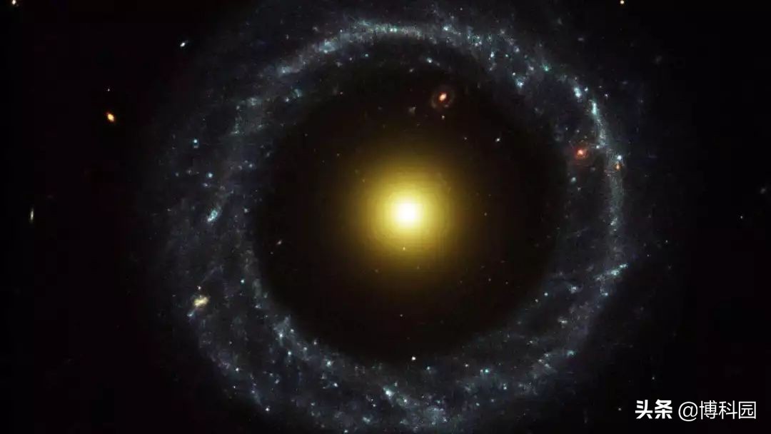 2.6亿光年外，发现神秘氢气环，直径38万光年，竟比银河系还大