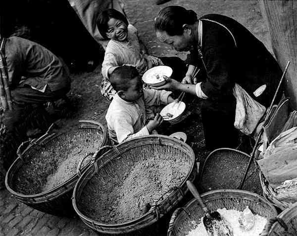 1959年，江西一名“疯妇女”指着报纸上的陈毅：我的丈夫