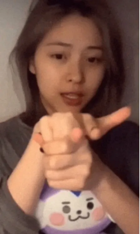 现役女团成员频传恋爱;IZ*ONE最终没能重组,粉丝们会继续陪伴吗?