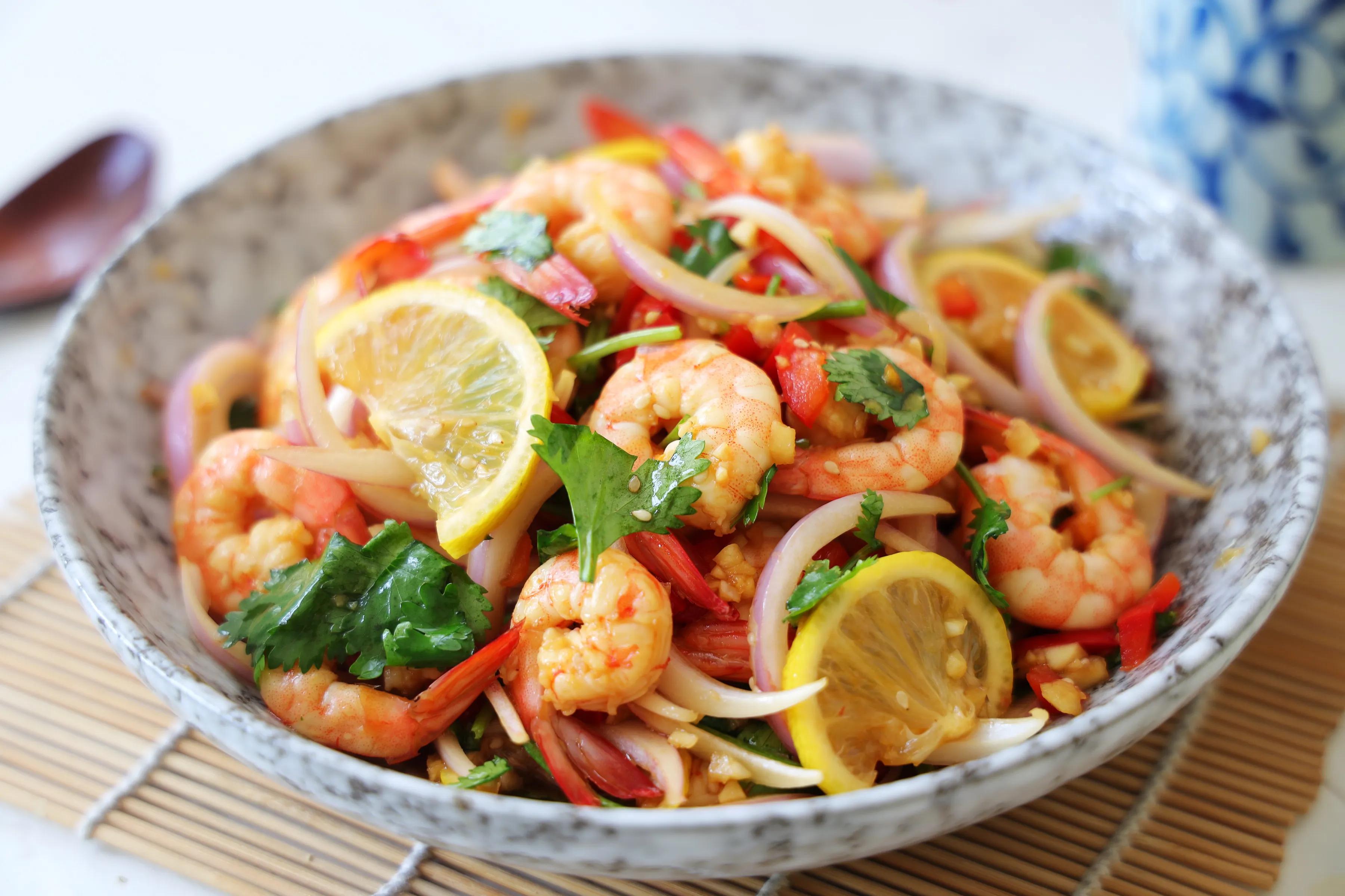 天气热，大虾我家就爱这么做，清新解腻酸爽开胃，一人一盘不过瘾