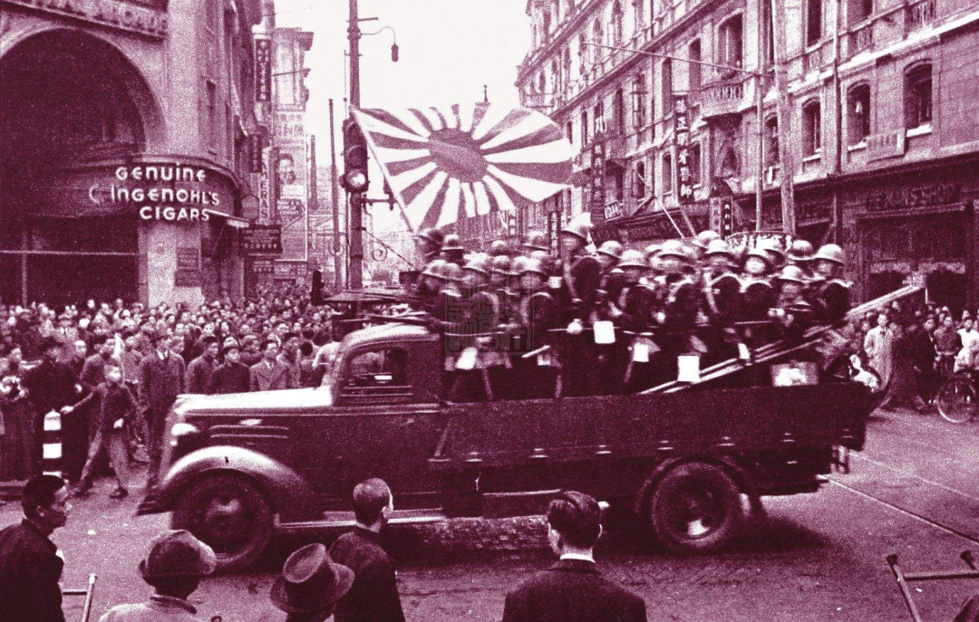 如果日本坚决不投降，会是什么结果？前线饿死士兵，后方饿死百姓