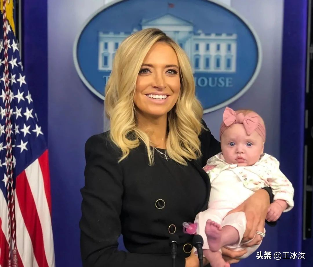 又是金发美女，特朗普最新发言人火了，还是大